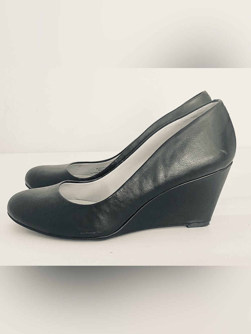 Platform 3 inch heels. Jessica Simpson Size 8. Used Like New